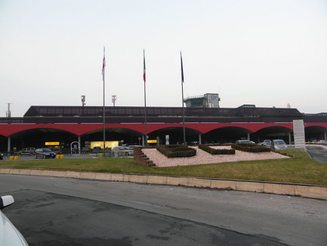 Terminal del Aeropuerto de Bolonia